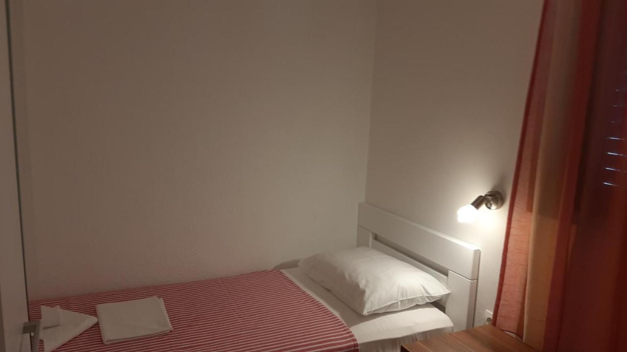 Apartmani Mw, Crveni Apartman Baška Exterior foto
